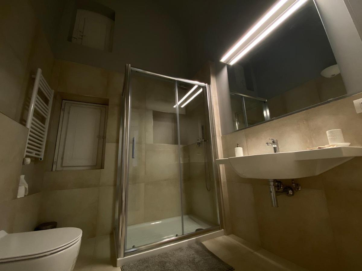 Suite 261 - Intero Appartamento Nel Centro Di Bari Exterior foto